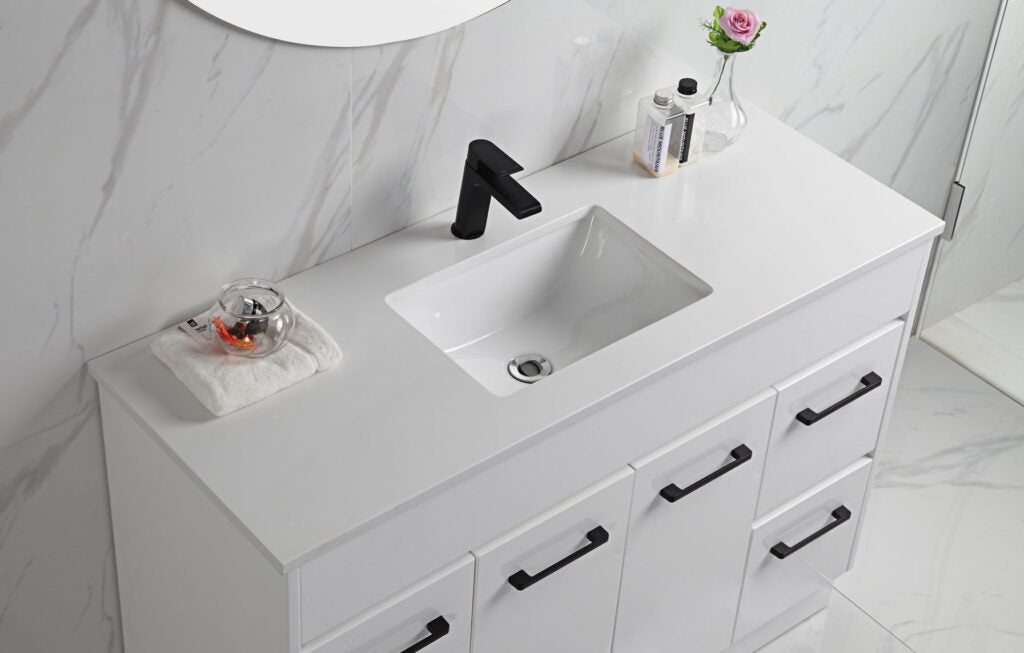 600-1500mm*450mm*855mm Aulic Rocky Gloss White Freestanding Vanity With Kickboards